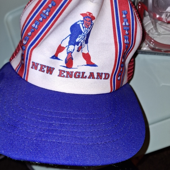 Vintage Patriots NFL Football Dupont Visor Adjustable Hat - Picture 2 of 4